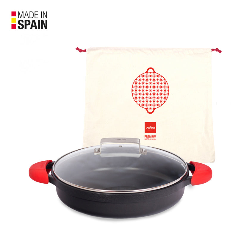 Casseruola bassa con coperchio in vetro, 2 presine in silicone e una borsa in cotone inclusi CM 28/L 3,5